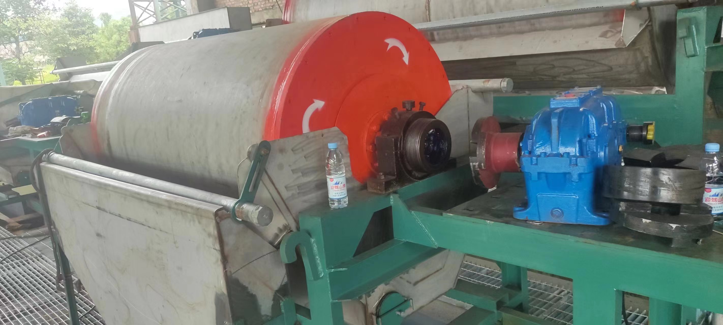 礦用滾筒磁選機(jī) 礦用滾筒磁選機(jī)